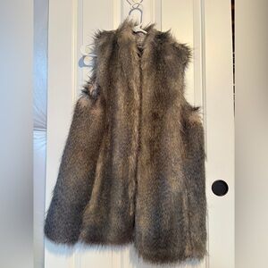 Banana Republic Gray/Brown Faux Fur Vest Size Large